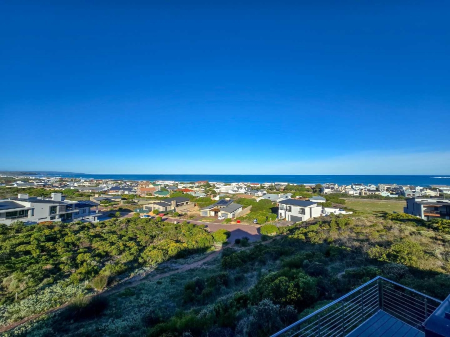 2 Bedroom Property for Sale in Stilbaai Oos Western Cape